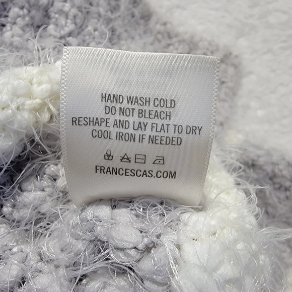 Harper Heritage Gray White Striped Hooded Sweater Cozy Puff Ball Drawstring Sz M - Picture 10 of 12